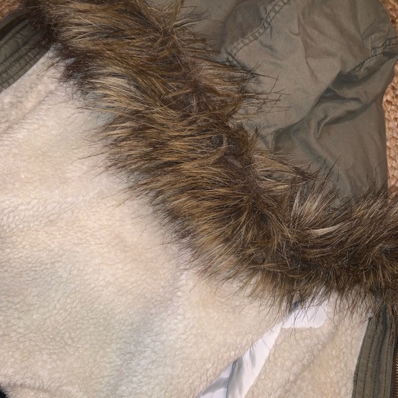 Women's | Hollister | size medium | full length | olive green | coat | jacket ๐ - Picture 5 of 9